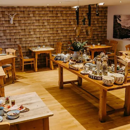 Bed & Breakfast Gaestehaus Alpenhorst