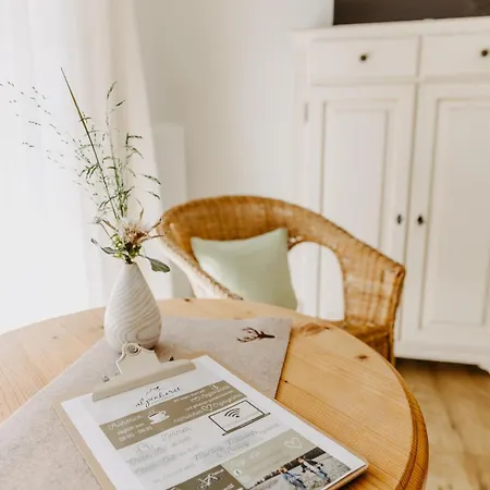 Gaestehaus Alpenhorst 3*